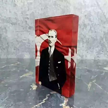 Atatürk ve Türk Bayrağı Kalın Pleksi Akrilik Masaüstü Dekor resmi 13340